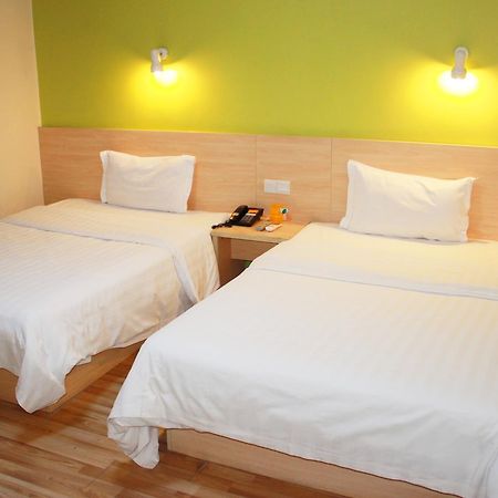7Days Inn Huludao Xingcheng Hot Spring Street Extérieur photo