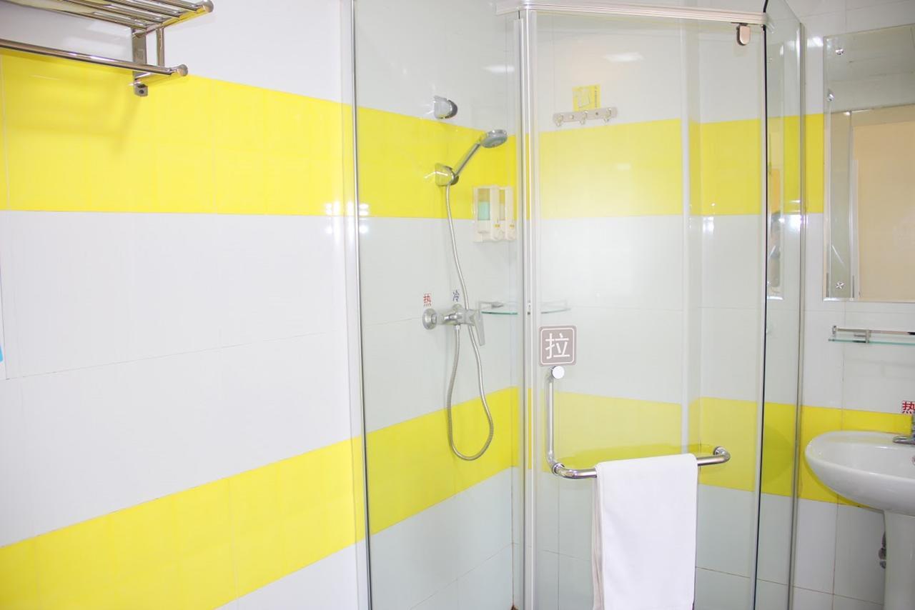 7Days Inn Huludao Xingcheng Hot Spring Street Extérieur photo