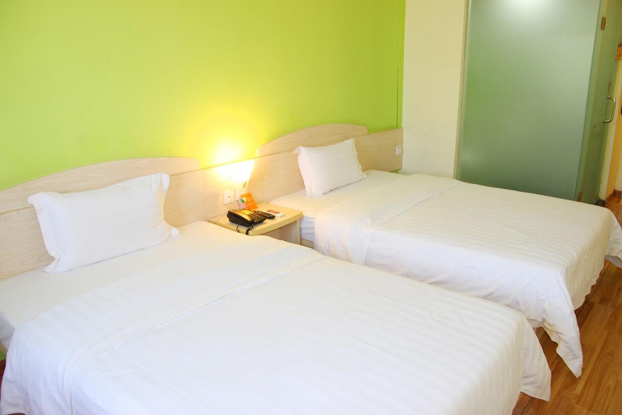 7Days Inn Huludao Xingcheng Hot Spring Street Extérieur photo