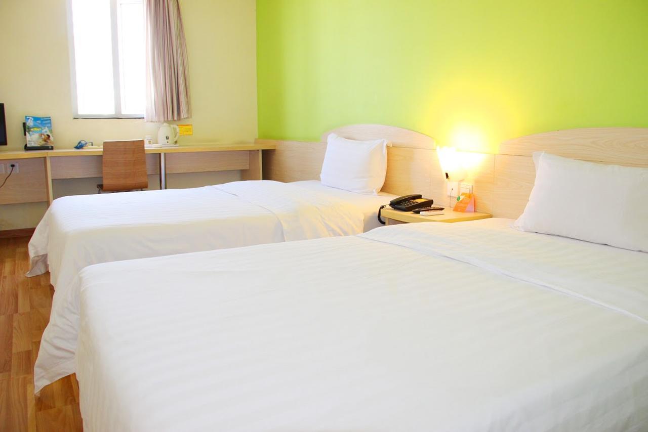 7Days Inn Huludao Xingcheng Hot Spring Street Extérieur photo