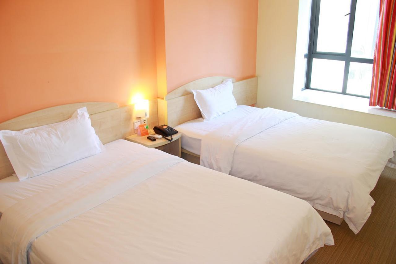 7Days Inn Huludao Xingcheng Hot Spring Street Extérieur photo